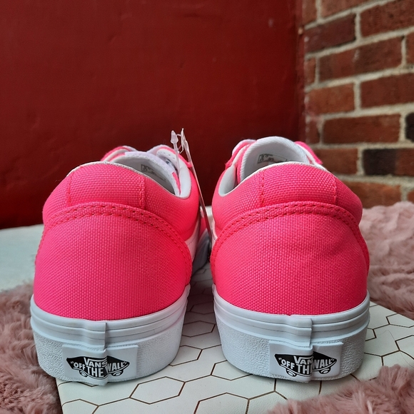 Vans Ward Neon Old Skool Lace Up Sneaker Fall - Picture 6 of 10